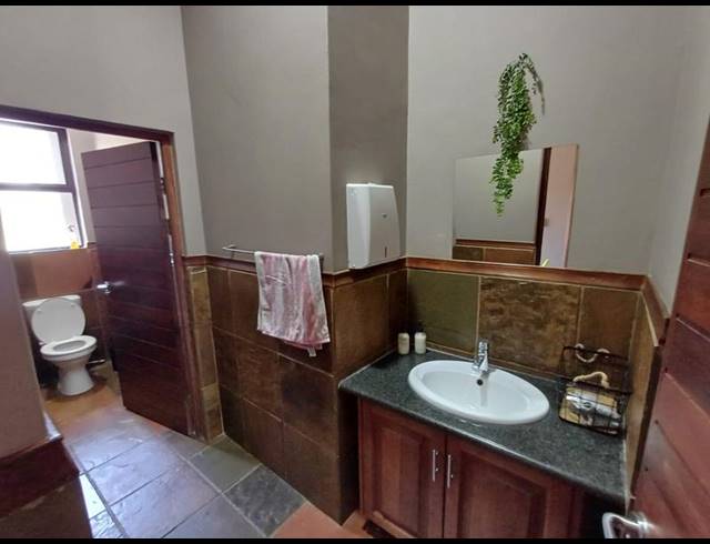 BUSINESS PROPERTY TO RENT IN ELDORAIGNE